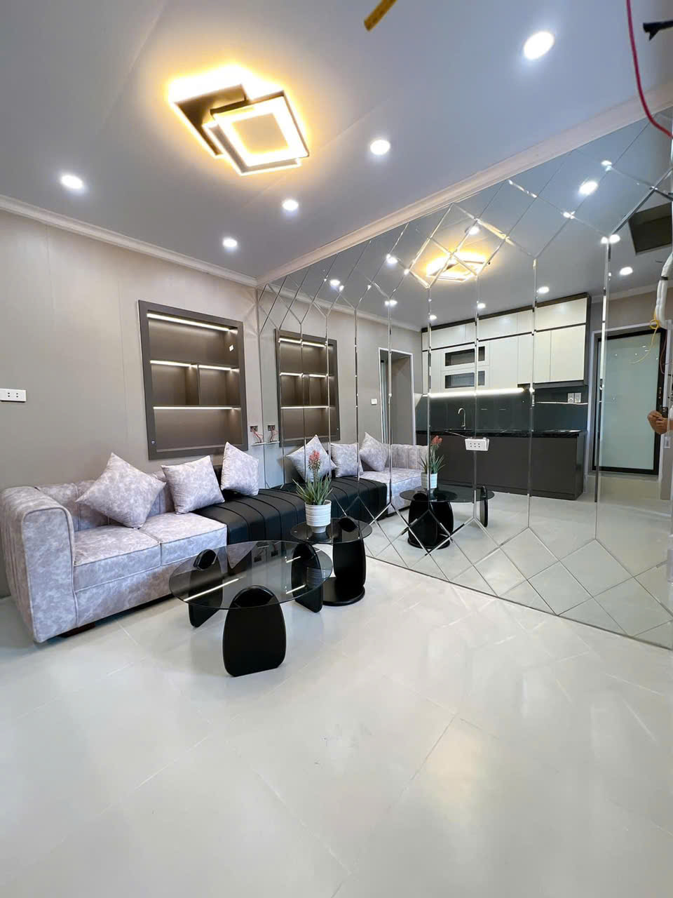 TOÀ CCMN SÁT PHỐ CẦU GIẤY 58M2 8T THANG MÁY MẶT TIỀN SIÊU RỘNG 8M 14 PHÒNG ĐÔI KHÉP KÍN CHỈ 15 TỶ - Ảnh 3